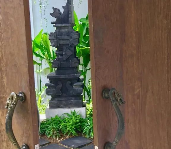 Khaleesi Villa
