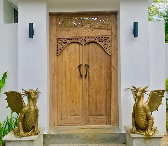 Khaleesi Villa *